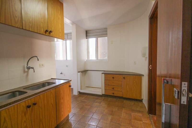 Apartamento, Funcionários, 4 Quartos, 2 Vagas, 1 Suíte