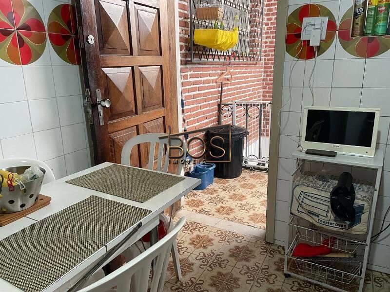 Casa, Cidade Nova, 4 Quartos, 2 Vagas, 1 Suíte