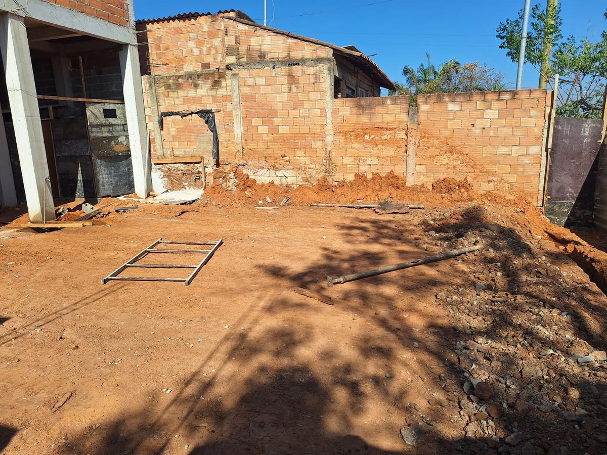 Galpão, Floresta Encantada, 0 Quarto, 20 Vagas