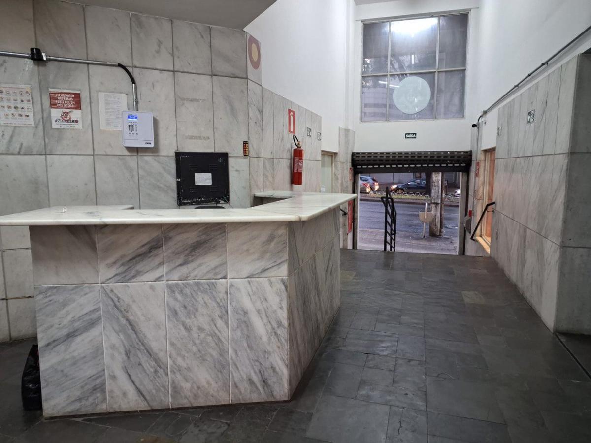 Andar, Savassi, 0 Quarto, 0 Vaga