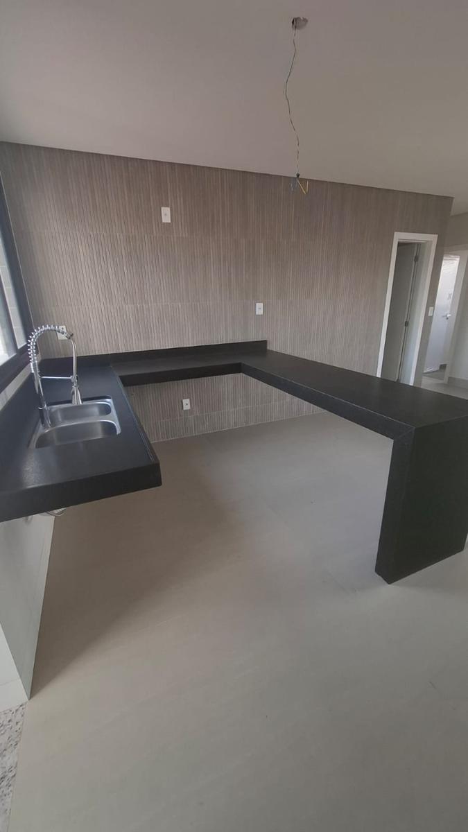 Apartamento, Jaraguá, 4 Quartos, 3 Vagas, 1 Suíte