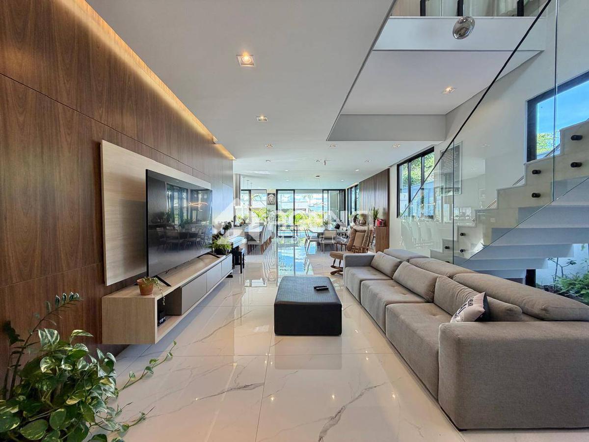 Casa, Portal do Sol, 4 Quartos, 0 Vaga, 4 Suítes