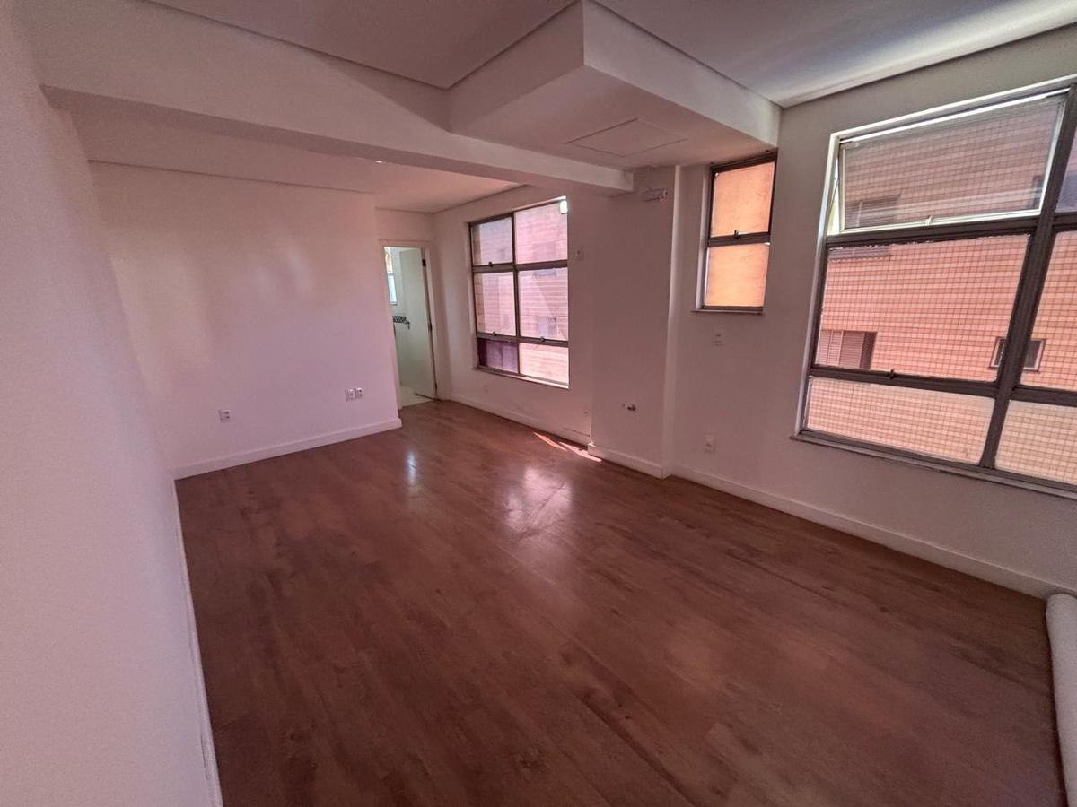 Sala, Santa Efigênia, 0 Quarto, 0 Vaga