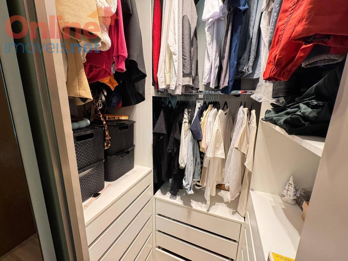 Apartamento, Castelo, 3 Quartos, 0 Vaga, 1 Suíte