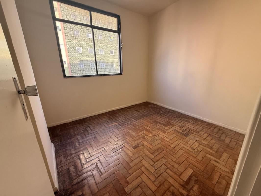 Apartamento, Centro, 2 Quartos, 0 Vaga