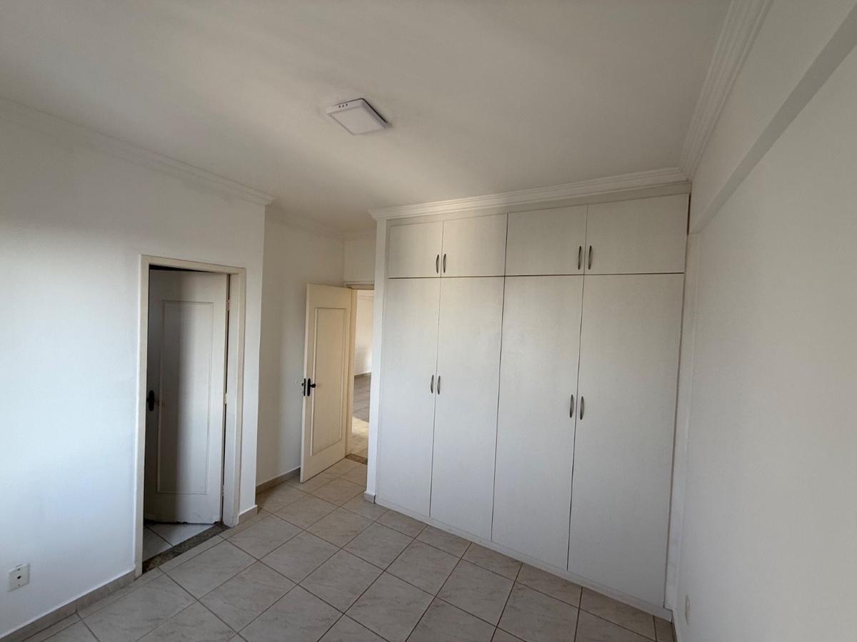 Apartamento, Estoril, 2 Quartos, 1 Vaga, 1 Suíte
