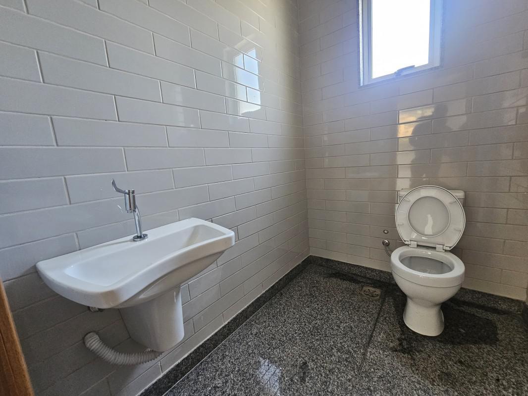 Andar, Estoril, 1 Quarto, 5 Vagas