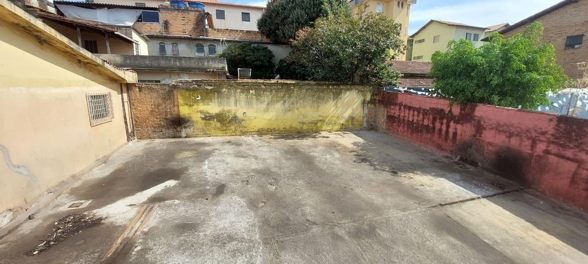 Lote, Padre Eustáquio, 0 Quarto, 25 Vagas