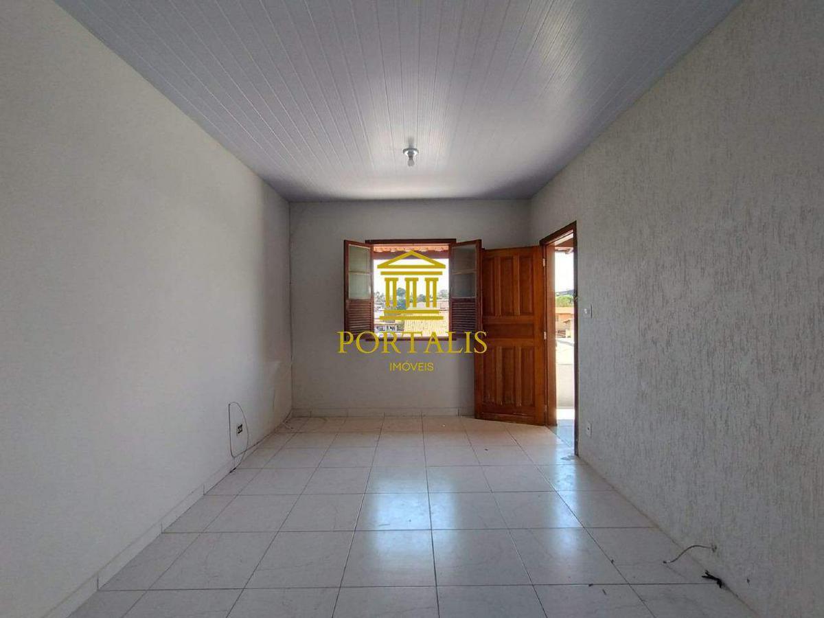 Casa, Aparecida, 3 Quartos, 1 Vaga, 1 Suíte