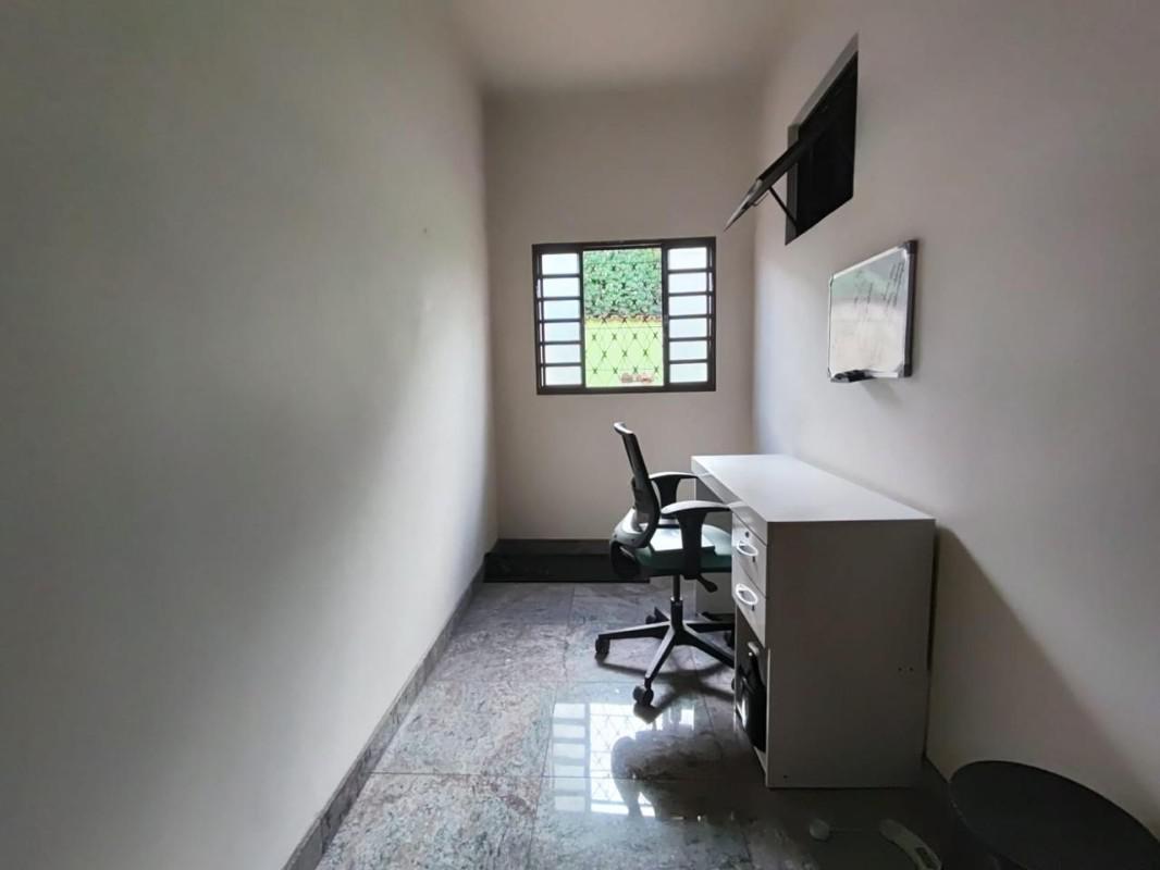 Casa, Conjunto Califórnia, 3 Quartos, 3 Vagas, 2 Suítes