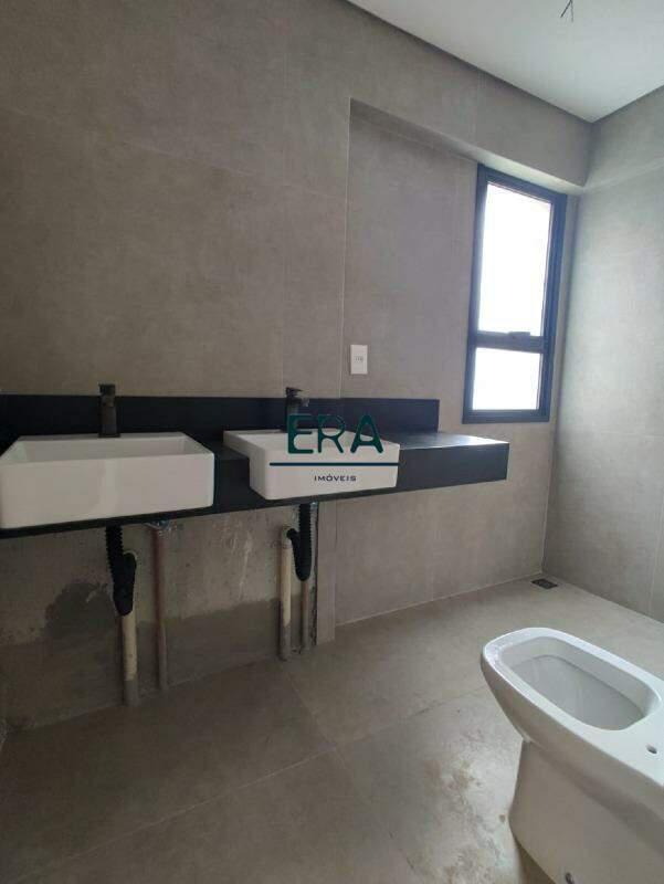 Apartamento, Luxemburgo, 3 Quartos, 2 Vagas, 2 Suítes