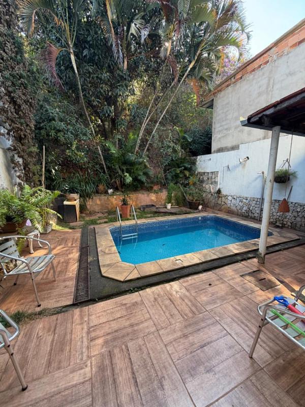 Casa, Teixeira Dias (barreiro), 3 Quartos, 2 Vagas, 1 Suíte
