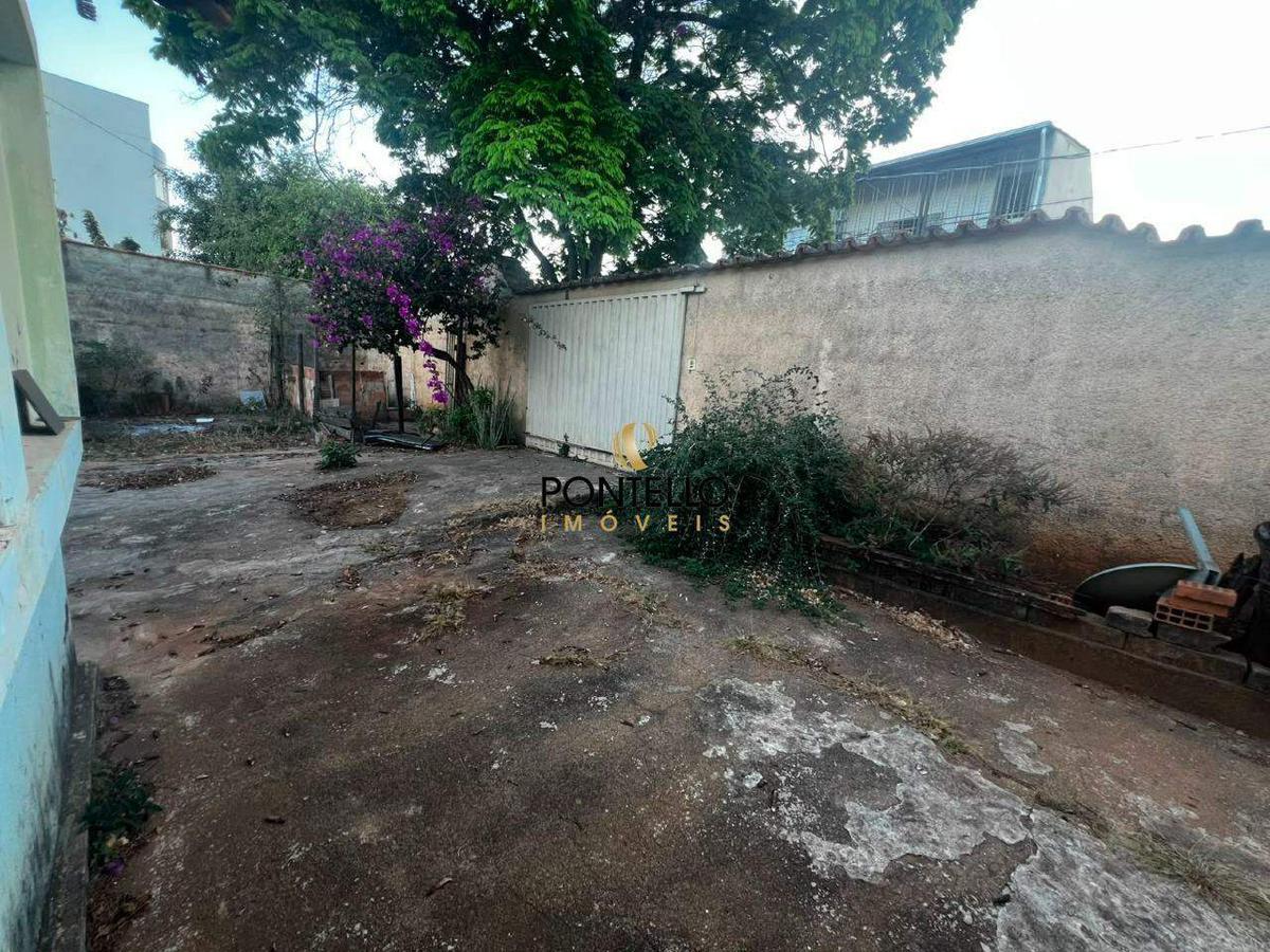Casa, Jardim Cambuí, 3 Quartos, 8 Vagas, 1 Suíte