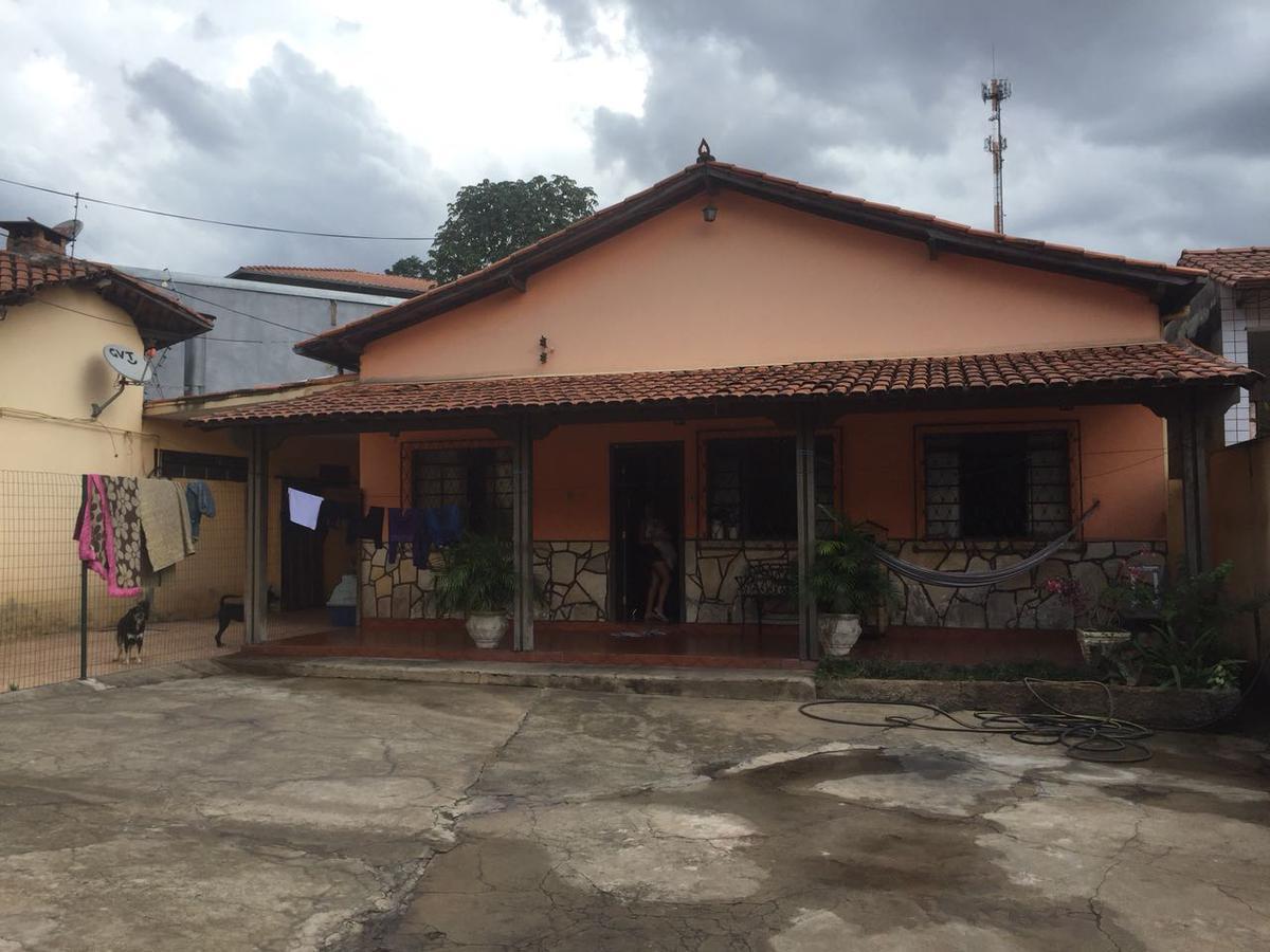 Casa, Dom Bosco, 3 Quartos, 6 Vagas, 1 Suíte