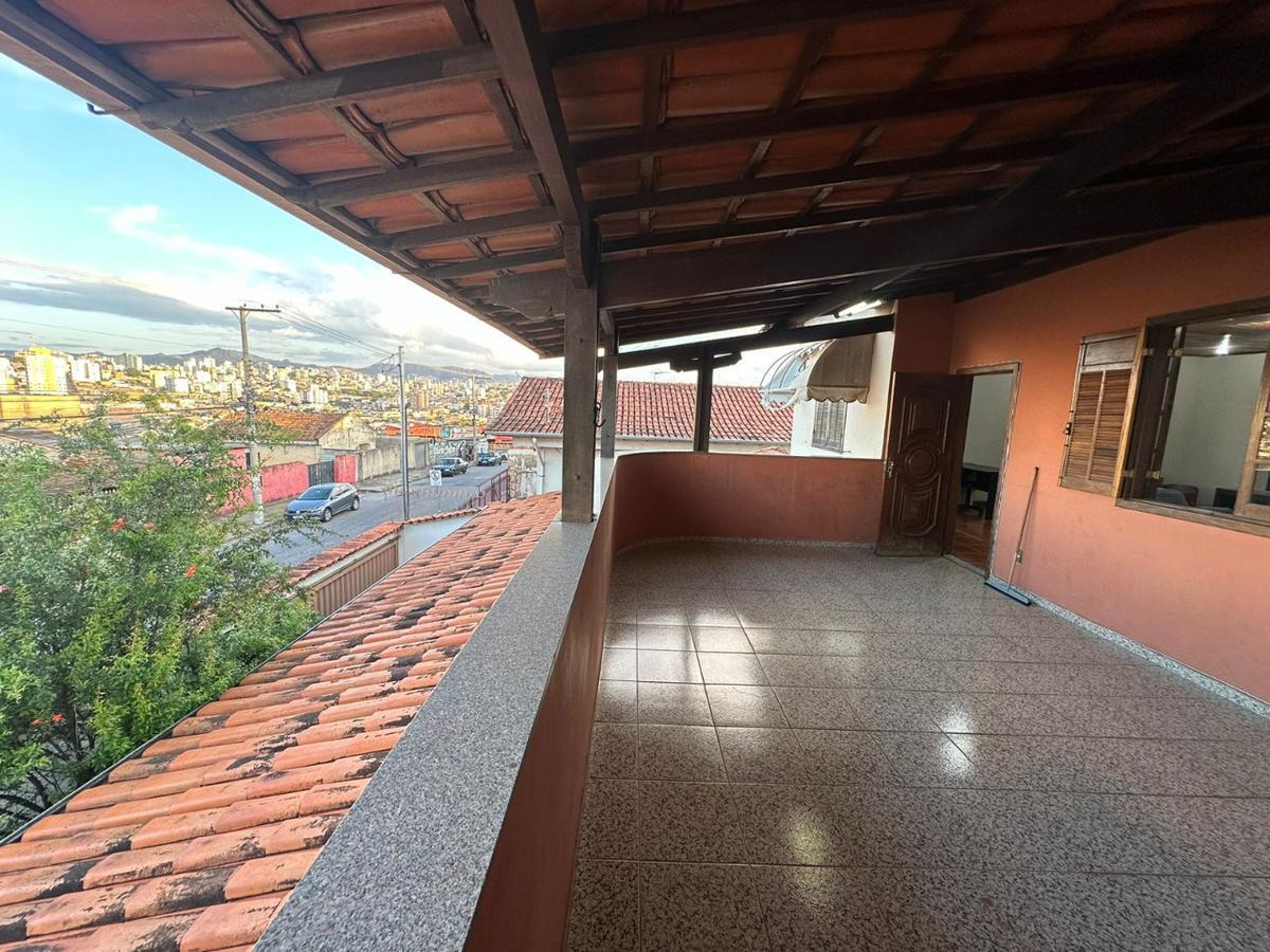 Casa, Santa Cruz, 4 Quartos, 4 Vagas, 2 Suítes