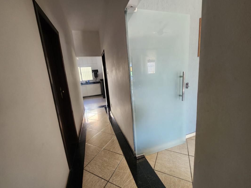 Casa, Coqueiros, 4 Quartos, 6 Vagas, 2 Suítes