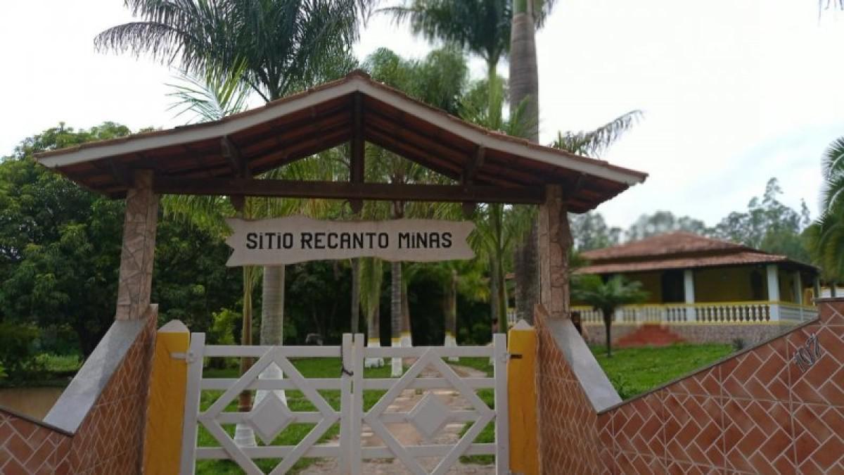 Fazenda, Centro, 6 Quartos, 3 Vagas