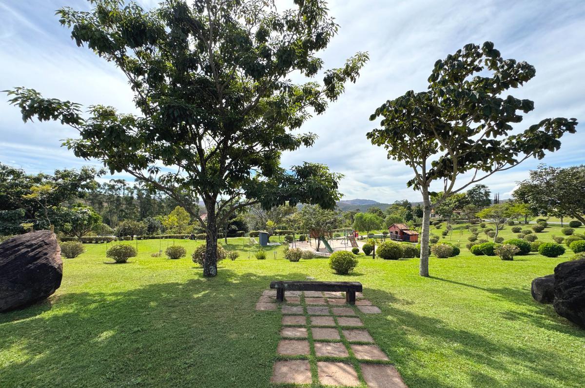 Lote, Alphaville - Lagoa dos Ingleses, 0 Quarto, 0 Vaga