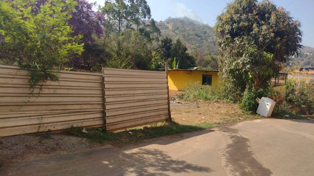 Lote, Água Férrea, 0 Quarto, 0 Vaga