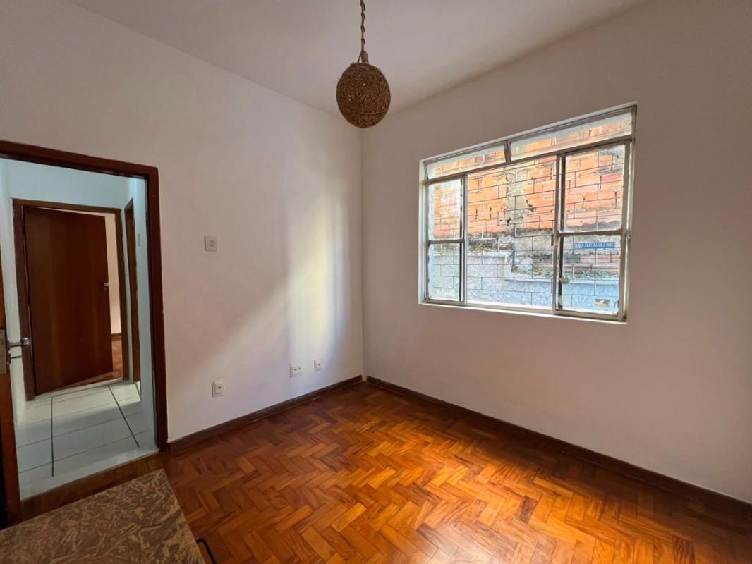 Apartamento, Sagrada Família, 2 Quartos, 1 Vaga