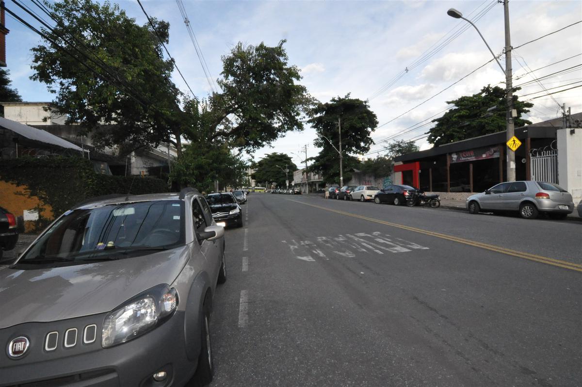 Andar, São José, 0 Quarto, 0 Vaga