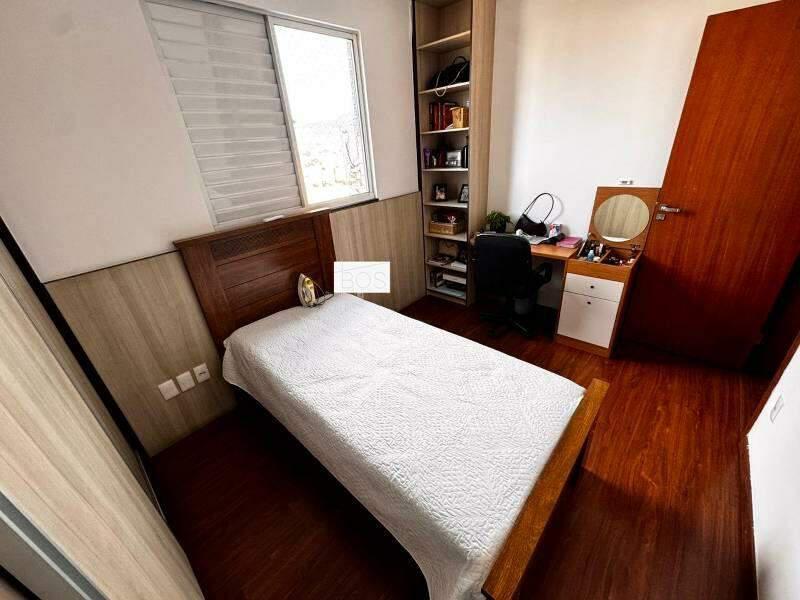 Apartamento, Sagrada Família, 3 Quartos, 2 Vagas, 1 Suíte