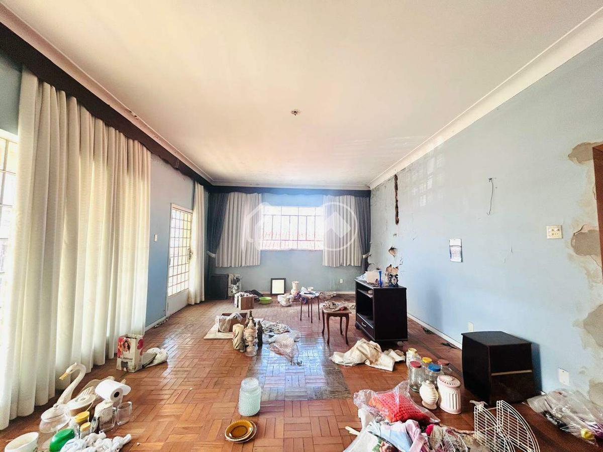 Casa, Caiçaras, 3 Quartos, 5 Vagas, 1 Suíte