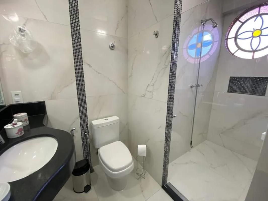 Casa, Barreiro, 3 Quartos, 5 Vagas, 2 Suítes