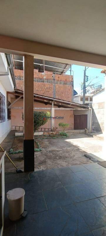 Casa, Primavera, 3 Quartos, 2 Vagas, 1 Suíte