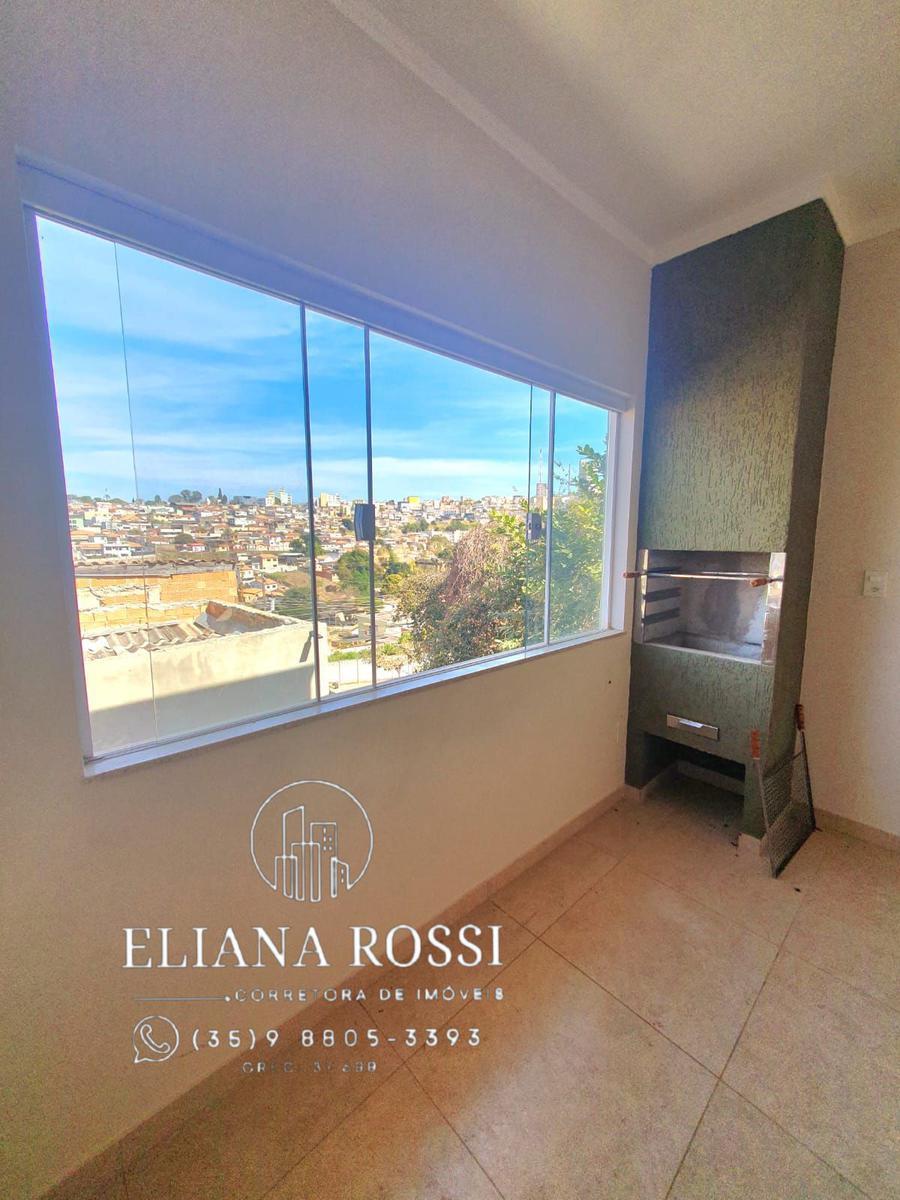 Casa, Centro, 3 Quartos, 2 Vagas, 1 Suíte