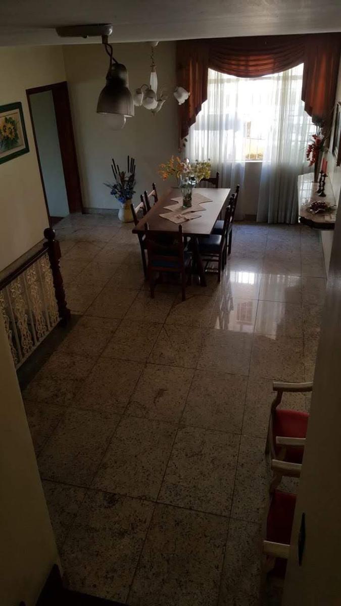 Casa, Castelo, 4 Quartos, 3 Vagas, 2 Suítes