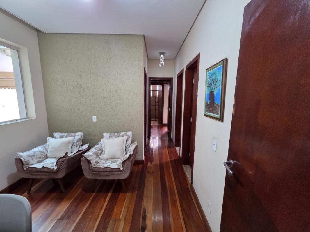 Casa, Aparecida, 4 Quartos, 6 Vagas, 1 Suíte