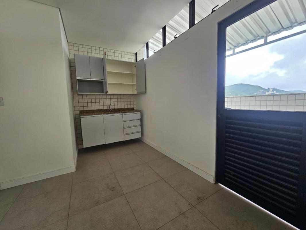 Andar, Estoril, 1 Quarto, 5 Vagas