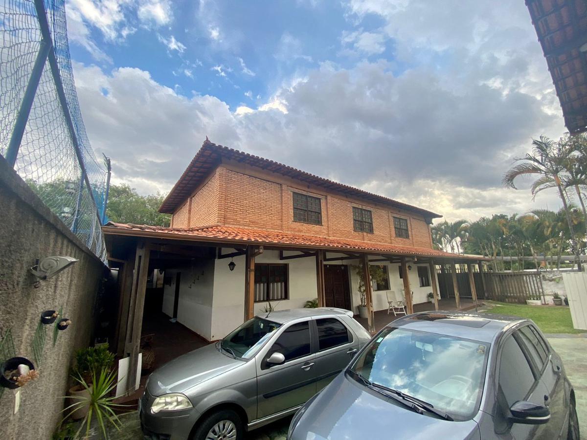 Casa, Pampulha, 10 Quartos, 15 Vagas, 1 Suíte