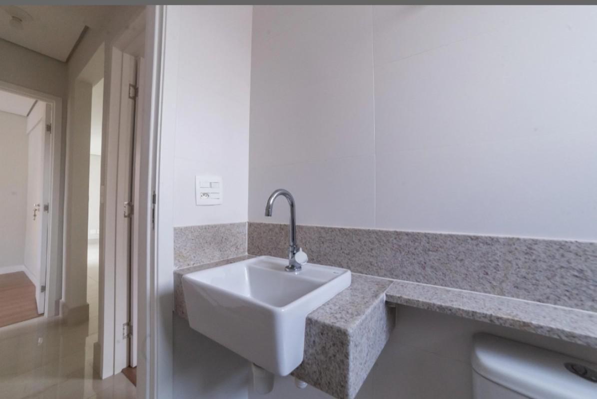 Apartamento, Sagrada Família, 3 Quartos, 2 Vagas, 1 Suíte