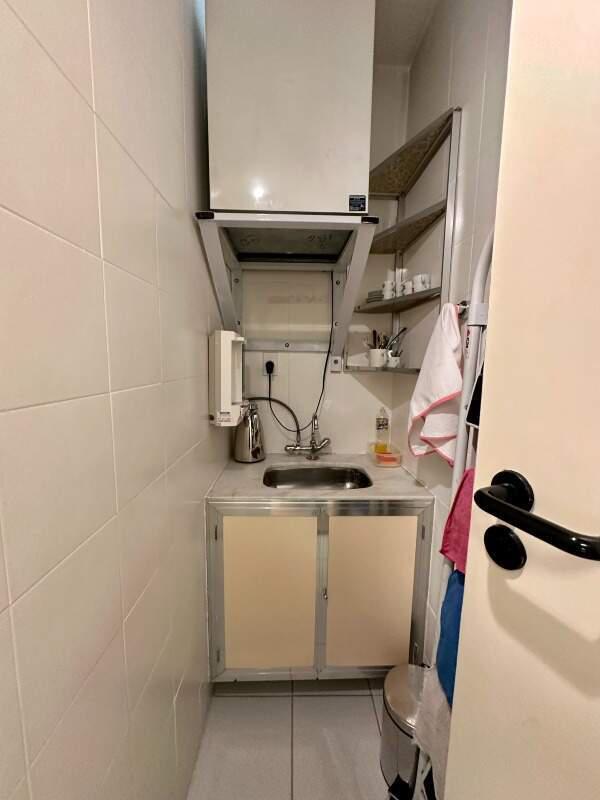Sala, Estoril, 0 Quarto, 3 Vagas