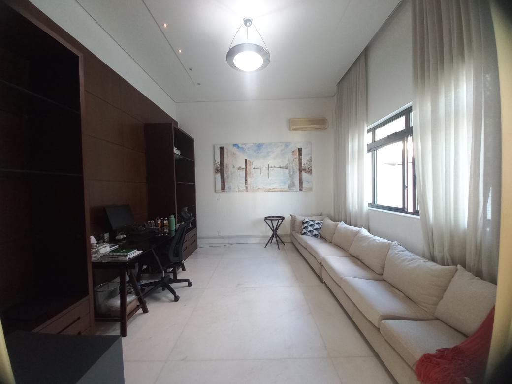 Casa, Estoril, 4 Quartos, 5 Vagas, 4 Suítes