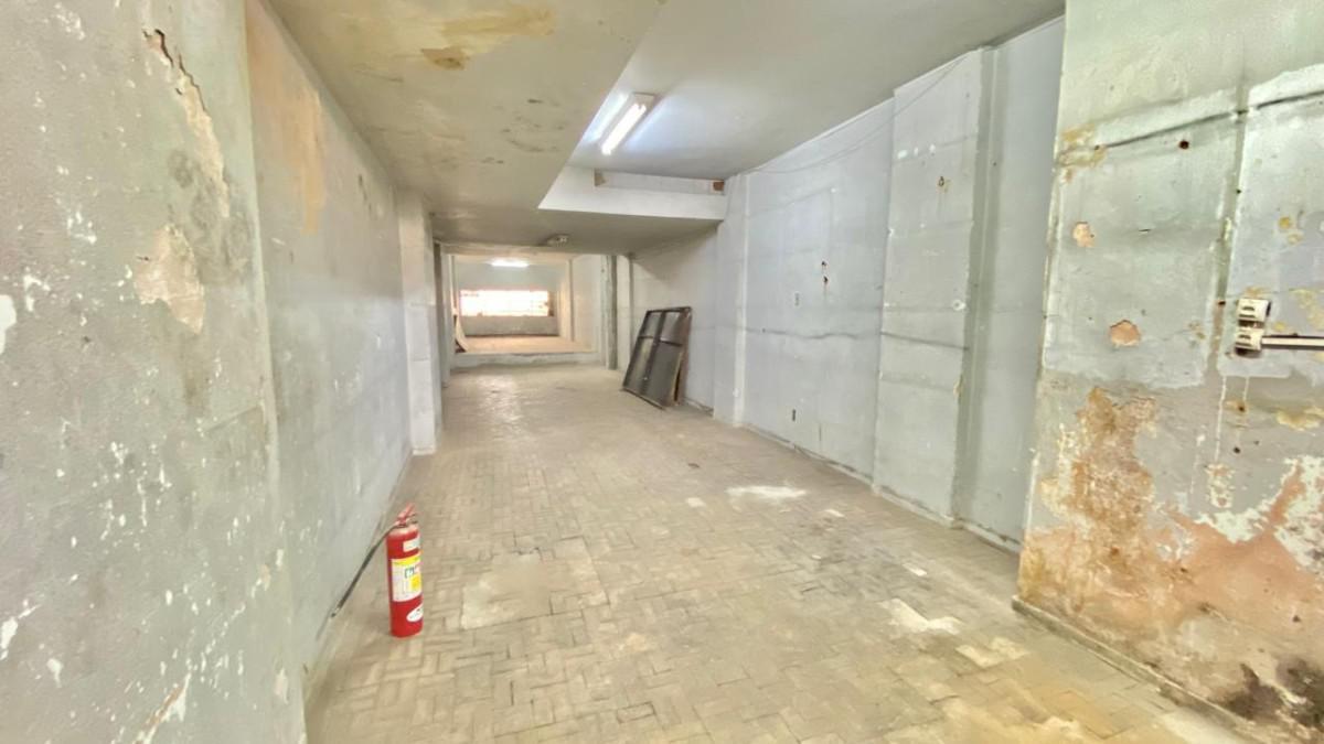 Andar, Centro, 0 Quarto, 0 Vaga