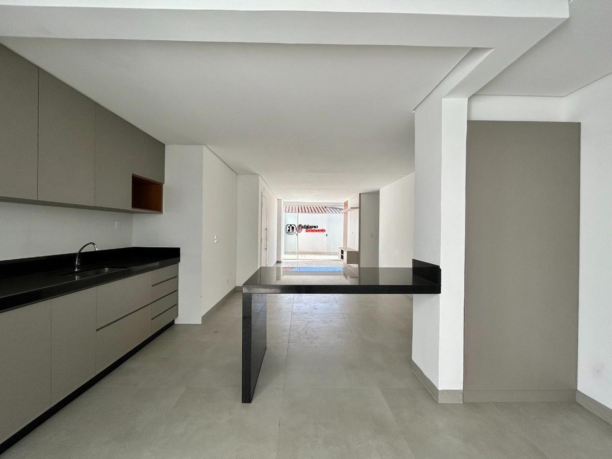 Apartamento, Castelo, 4 Quartos, 2 Vagas, 1 Suíte