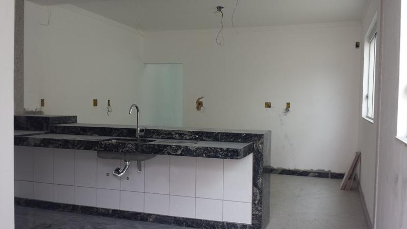 Casa, Serrano, 3 Quartos, 4 Vagas, 1 Suíte