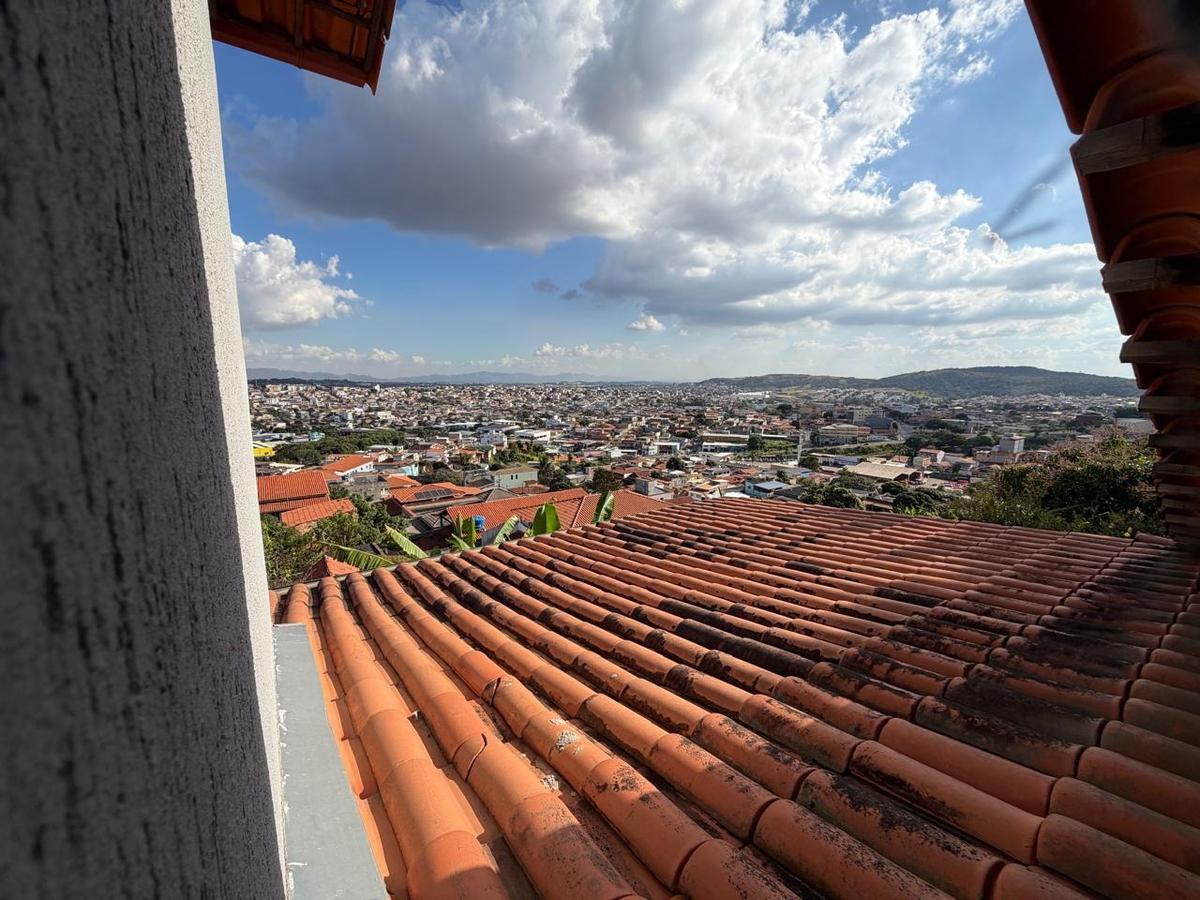 Casa, Tropical, 3 Quartos, 2 Vagas, 1 Suíte