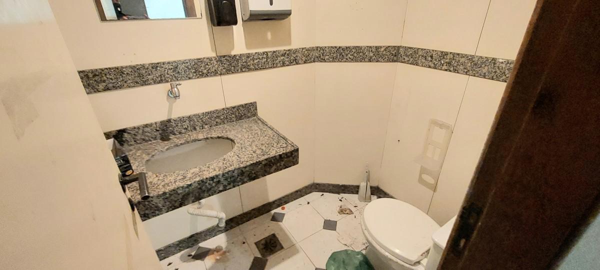 Andar, Savassi, 0 Quarto, 1 Vaga