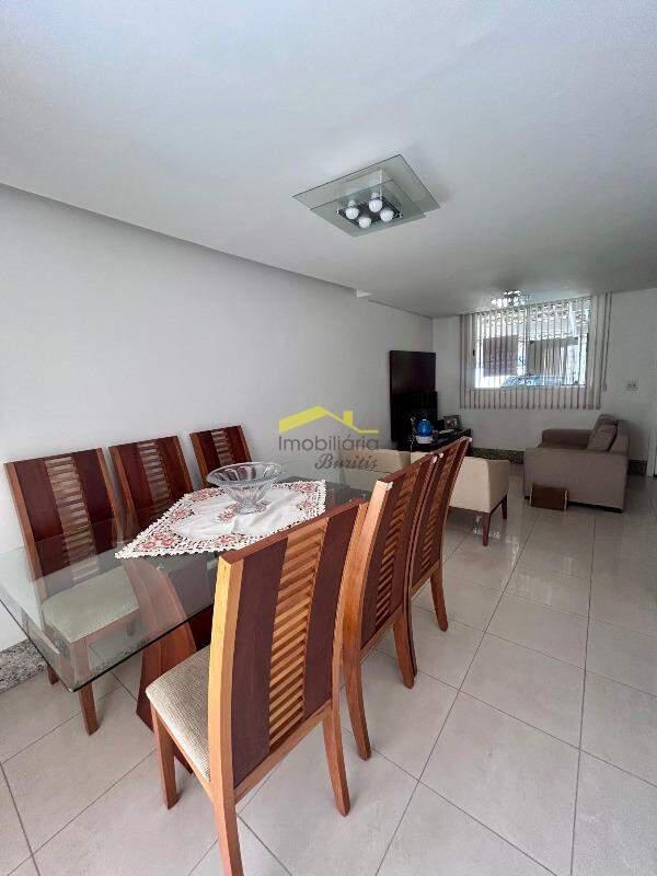 Casa, Buritis, 3 Quartos, 2 Vagas, 1 Suíte