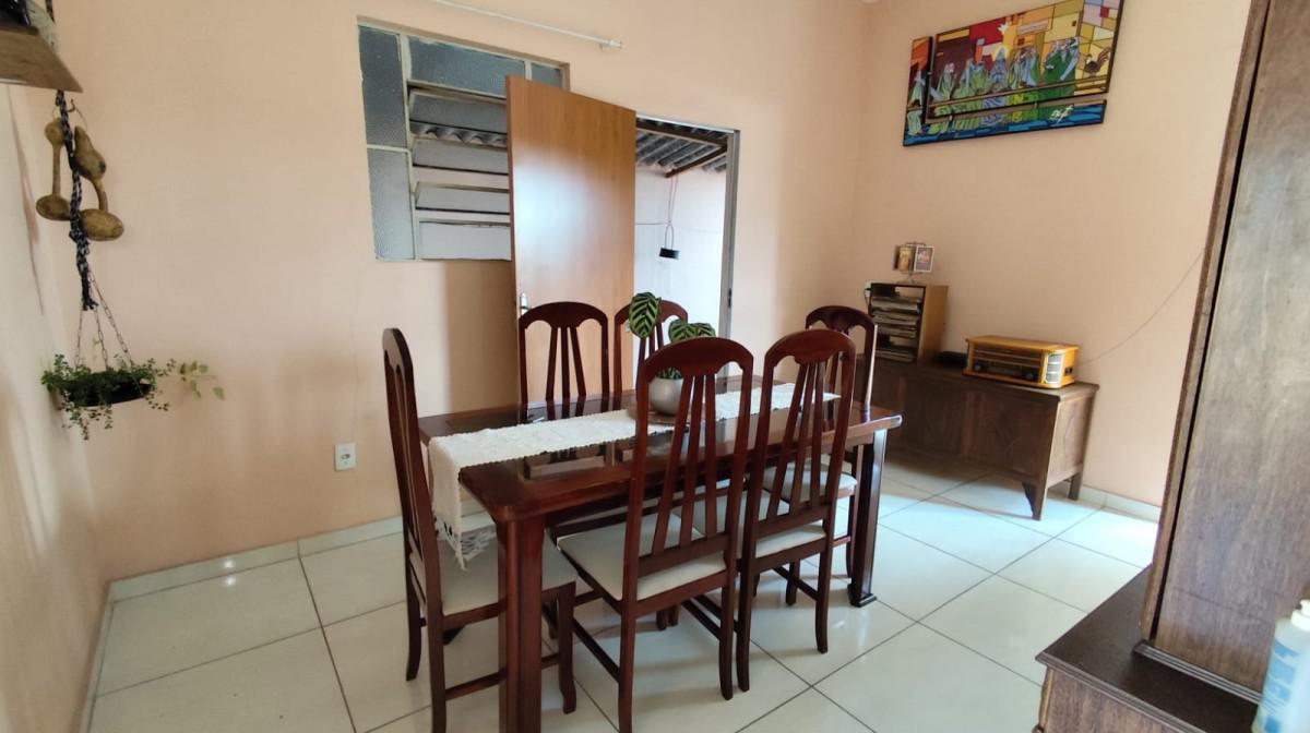 Casa, São Benedito, 4 Quartos, 2 Vagas