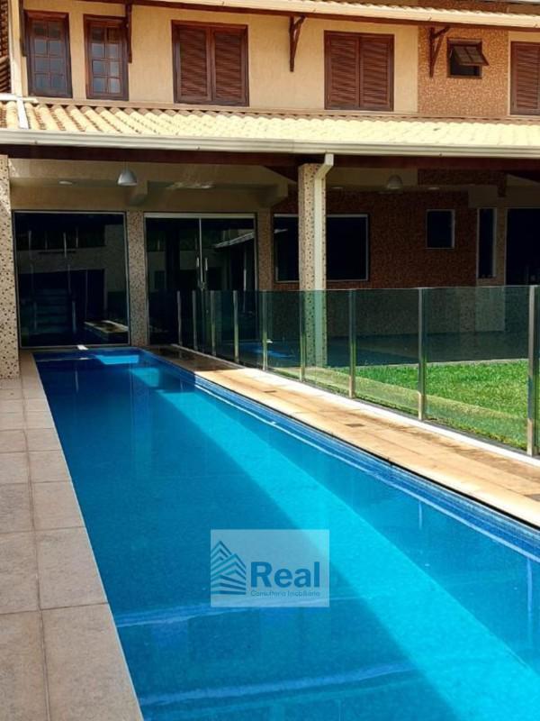 Casa, Trevo, 4 Quartos, 3 Vagas, 2 Suítes