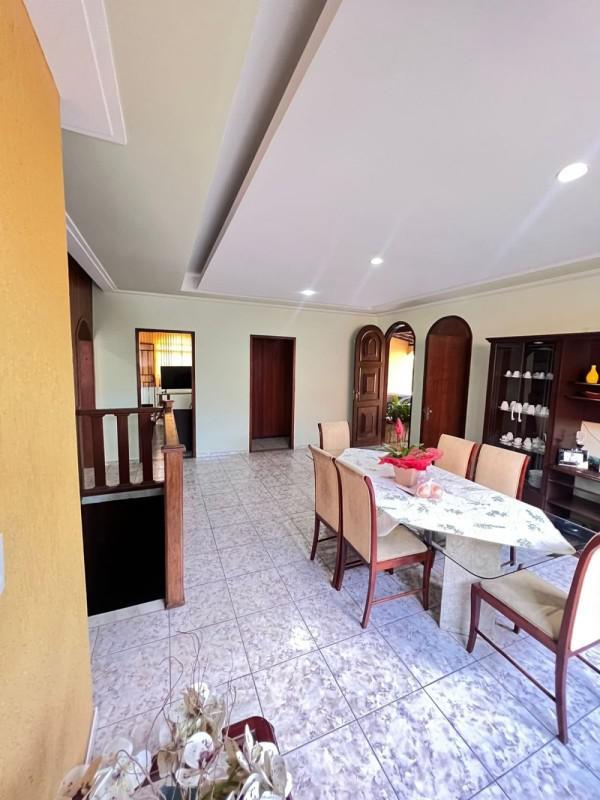 Casa, Tirol, 5 Quartos, 3 Vagas, 1 Suíte