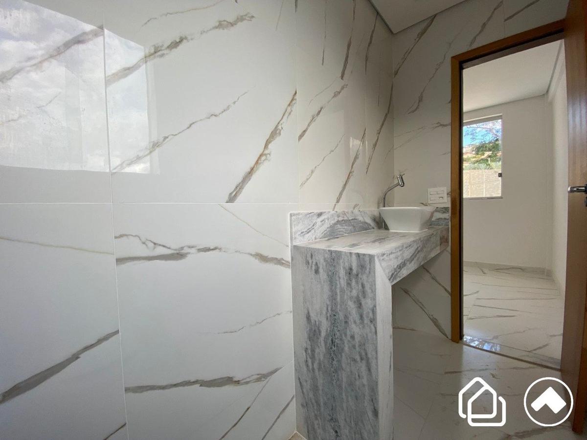 Casa, Estoril, 3 Quartos, 4 Vagas, 1 Suíte