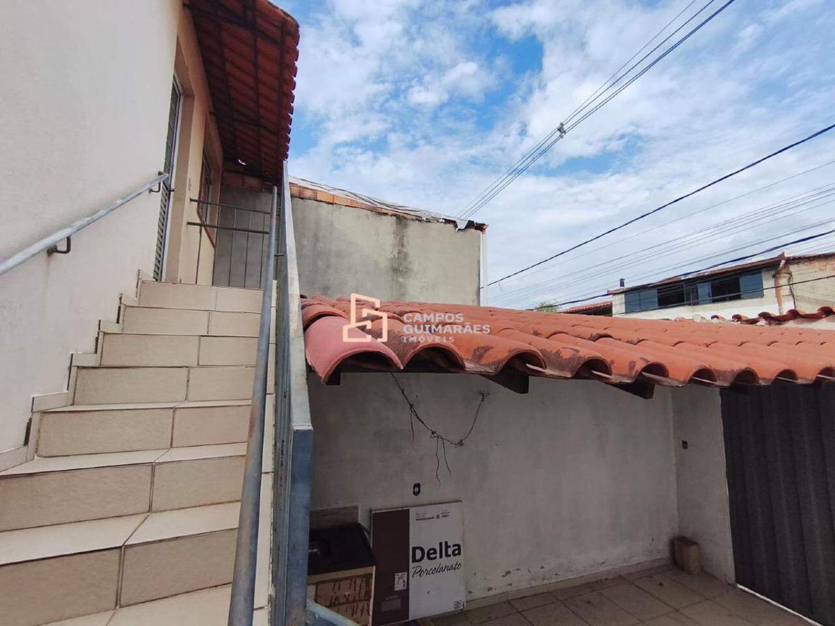 Casa, Solar do Barreiro, 2 Quartos, 1 Vaga