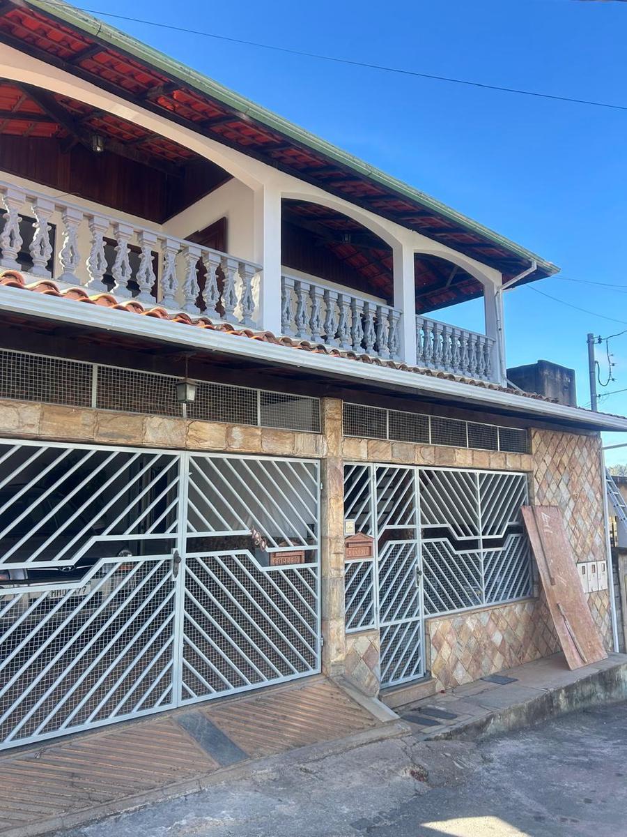 Casa, Centro, 3 Quartos, 0 Vaga