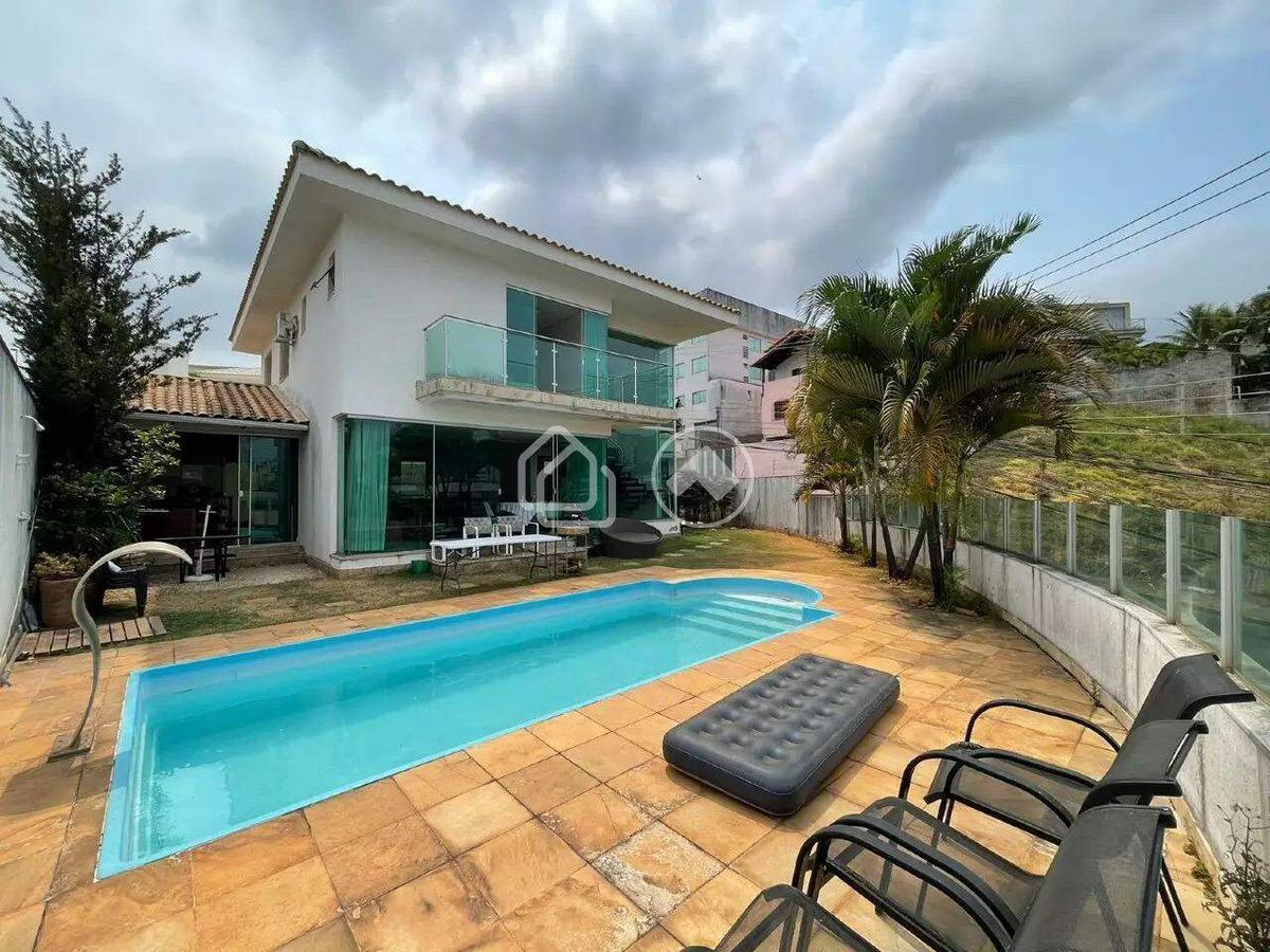 Casa, Estoril, 4 Quartos, 3 Vagas, 1 Suíte